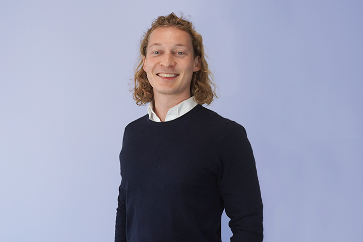 Mathias_Intect_salg_blå