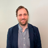 Bjarte Abrahamsen Med Baggrund 800X852px